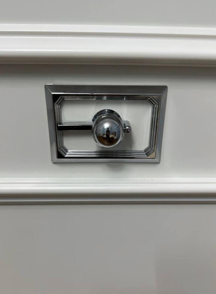 Шкаф 3-х дверный СВК-02 Виктория (Белый/Серебро)