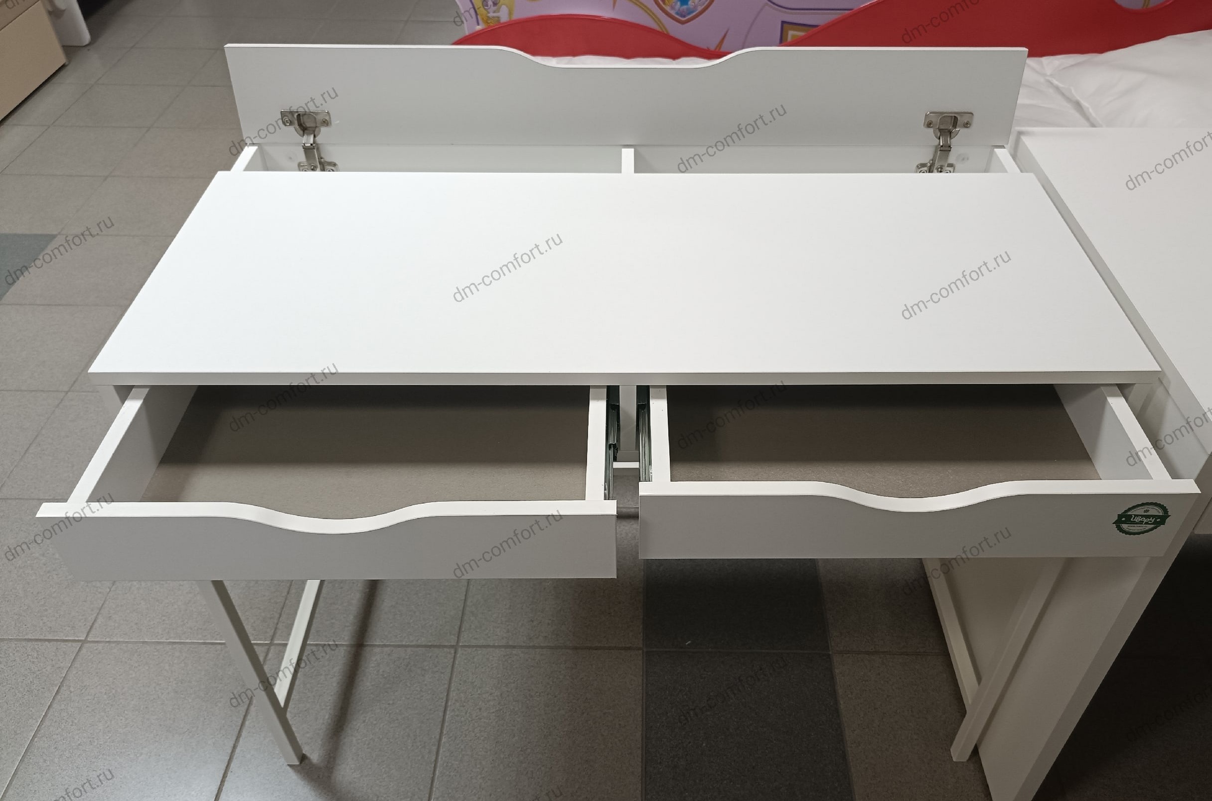 Стол письменный Чип (Белый)