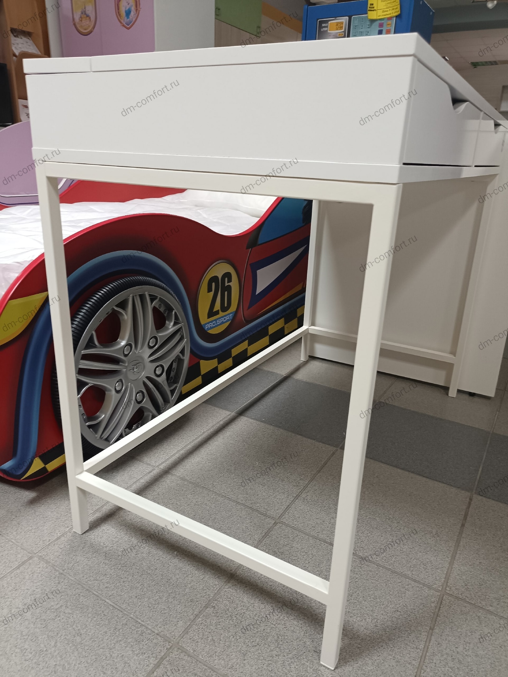 Стол письменный Чип (Белый)