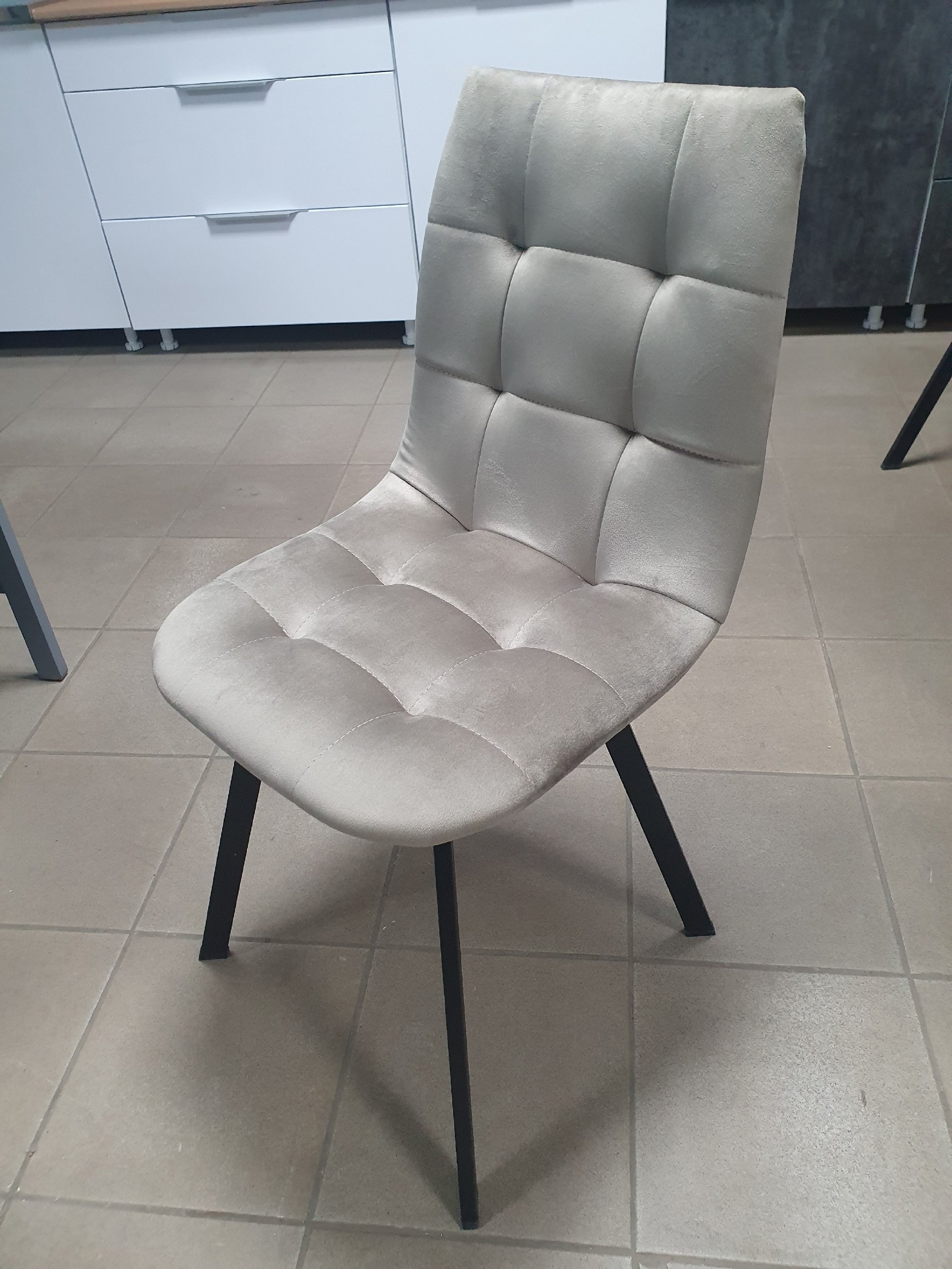 Стул Стиль (Светло-серый микровелюр, черный профиль)