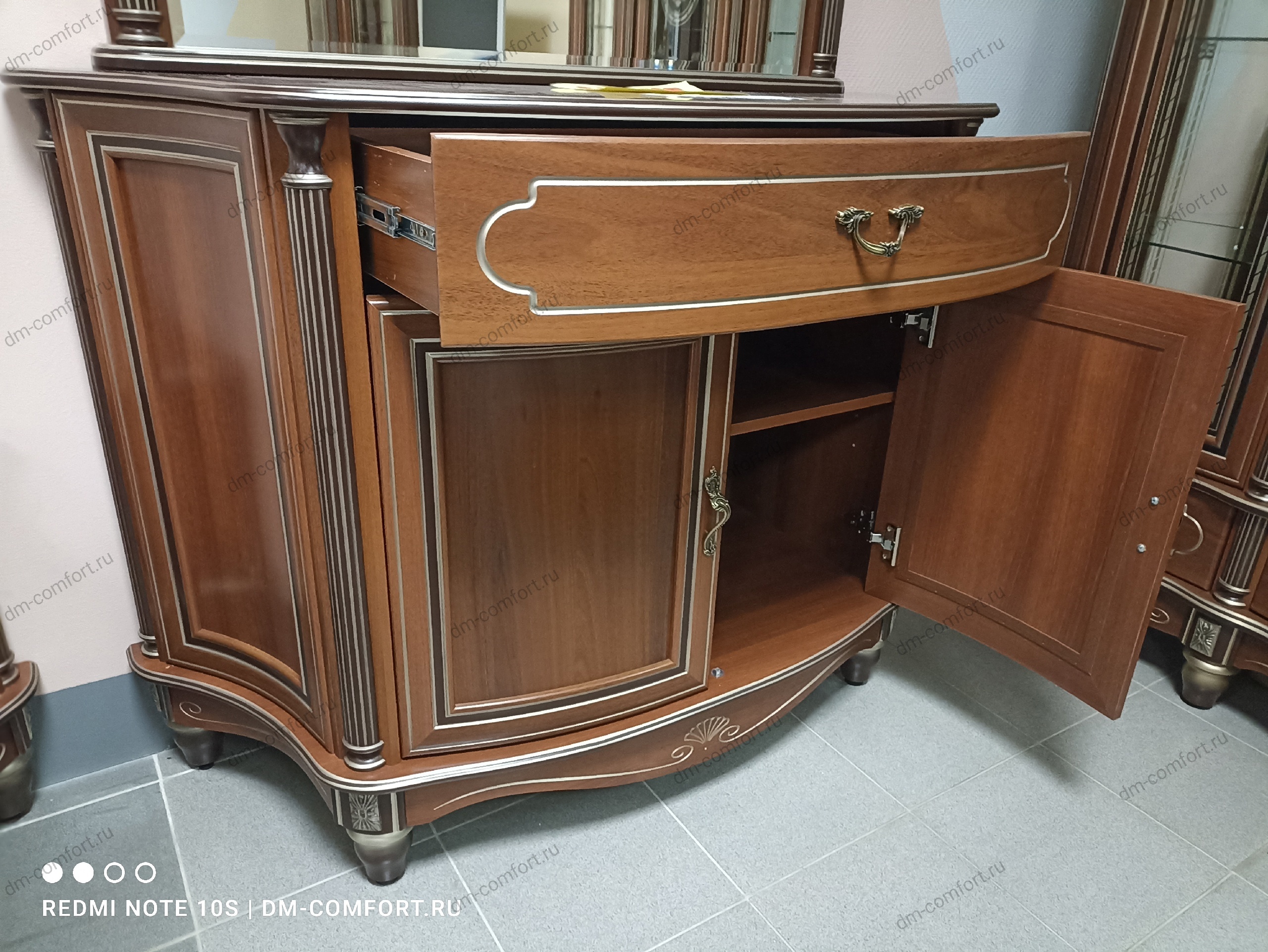 Комод двухдверный Палермо-86 с зеркалом Палермо-17 (Ночь пегаса)