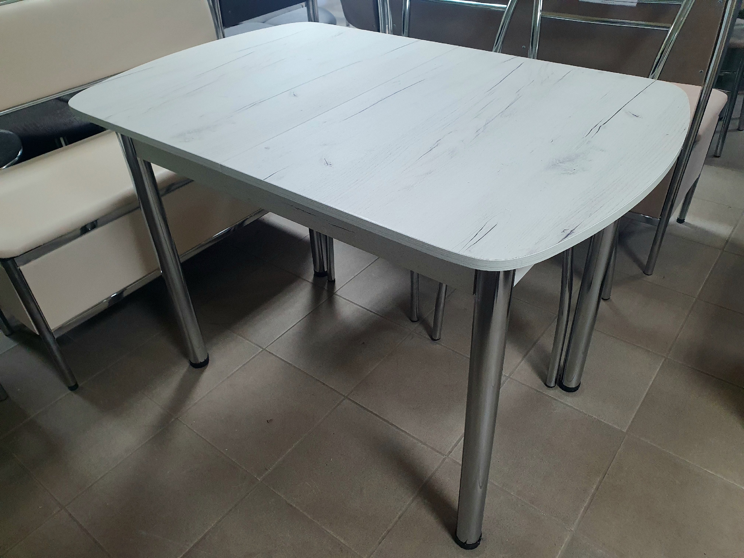 Стол раздвижной ЛДСП 1100/700 (Дуб крафт белый, хром)