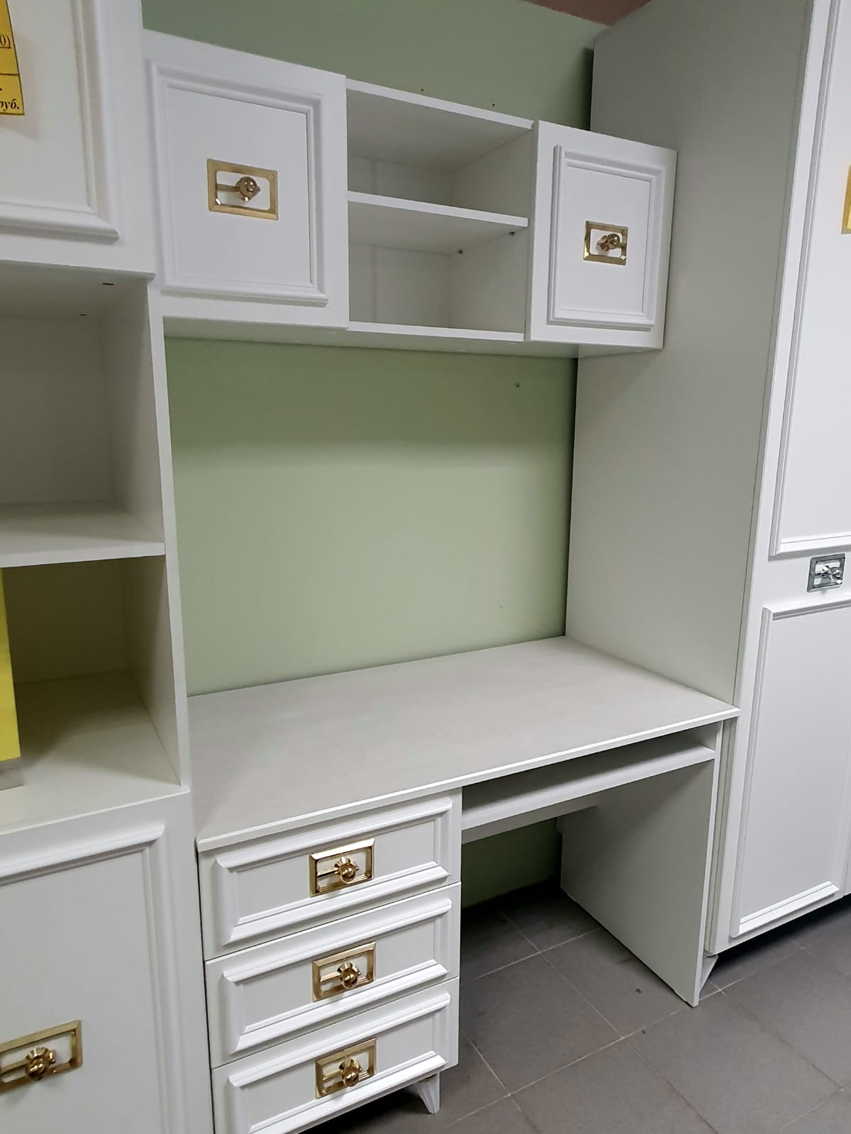 Стол письменный МВК-02 с навесным шкафом МВК-03 Виктория (Белый/ Серебро)