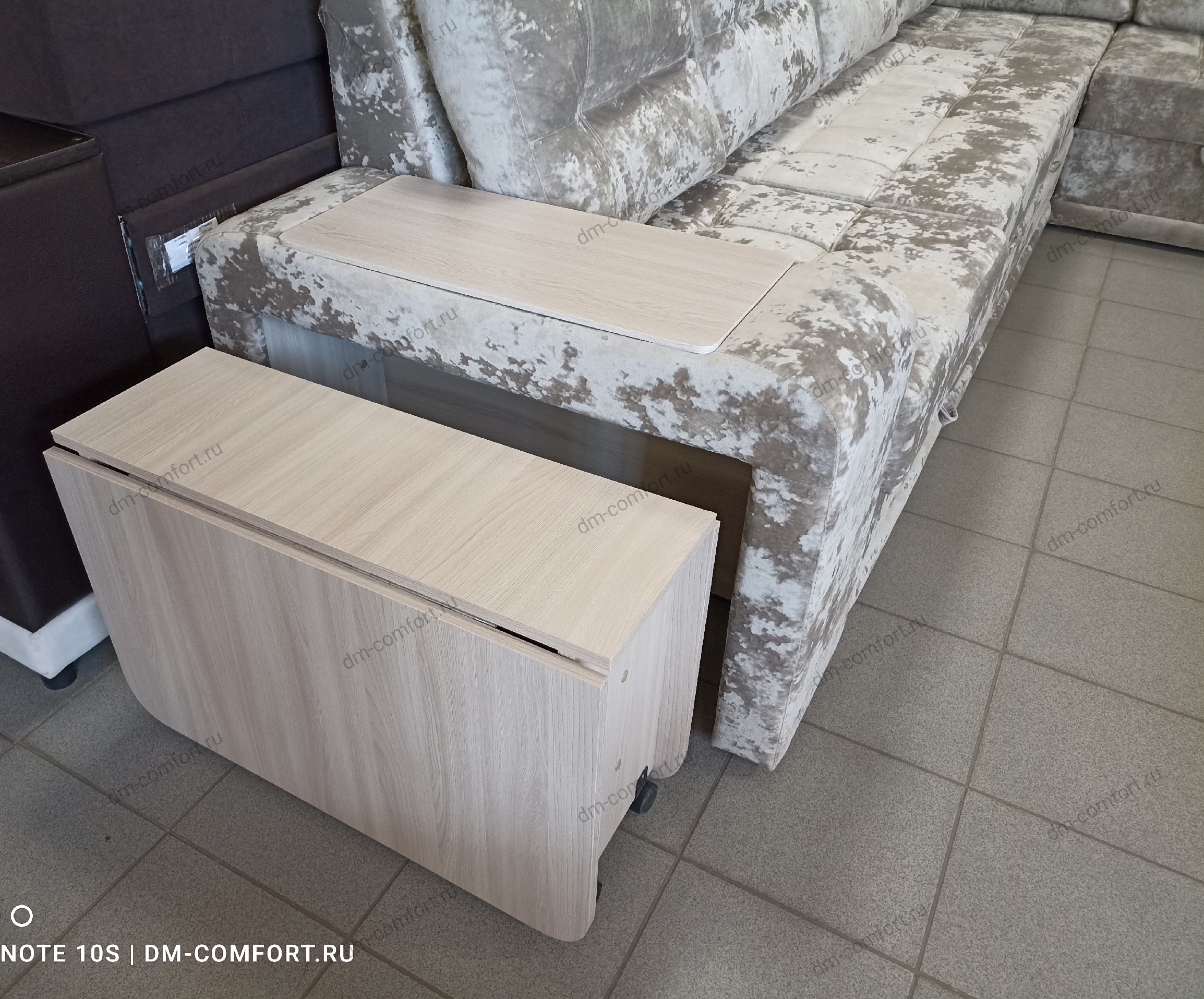 Диван угловой Квадро-2 с баром, с пуфиками и столиком в подлокотниках (Джес 33)