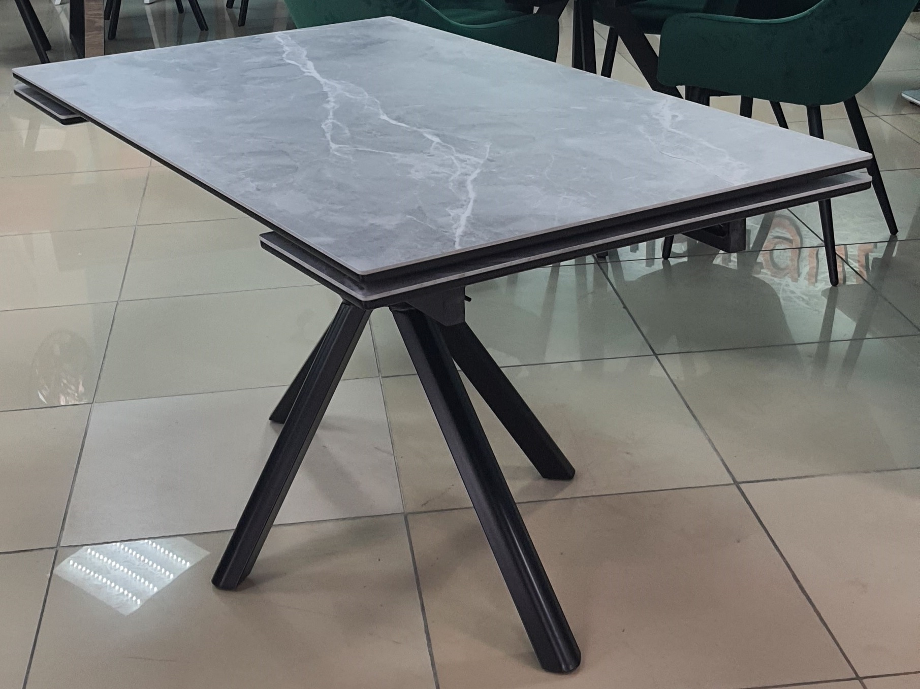 Стол обеденный Монако 1400(+600)*800 (керамика: Серая матовая, Черный металл)