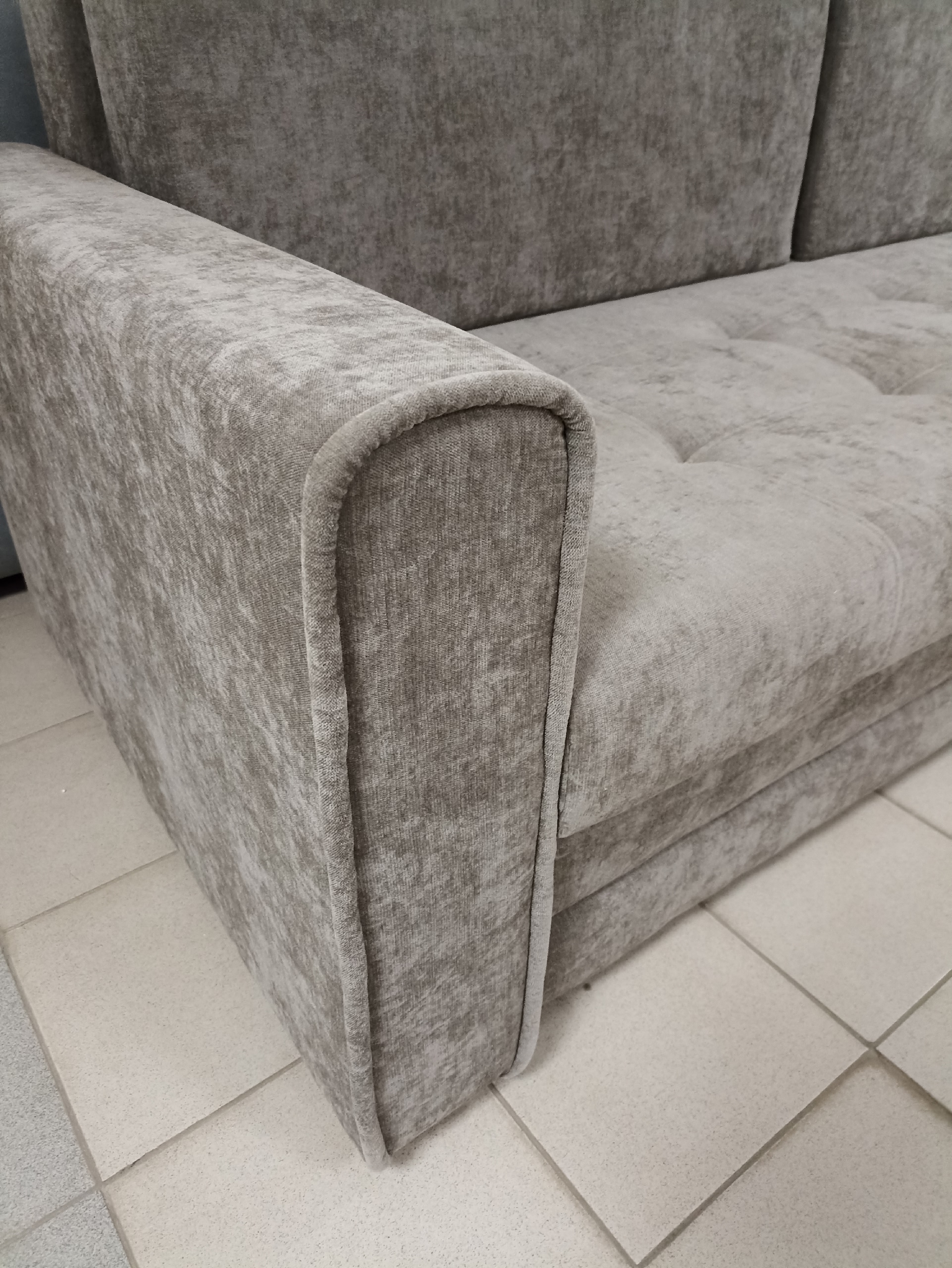 Диван прямой Норма-04 на металлокаркасе (Альфа)