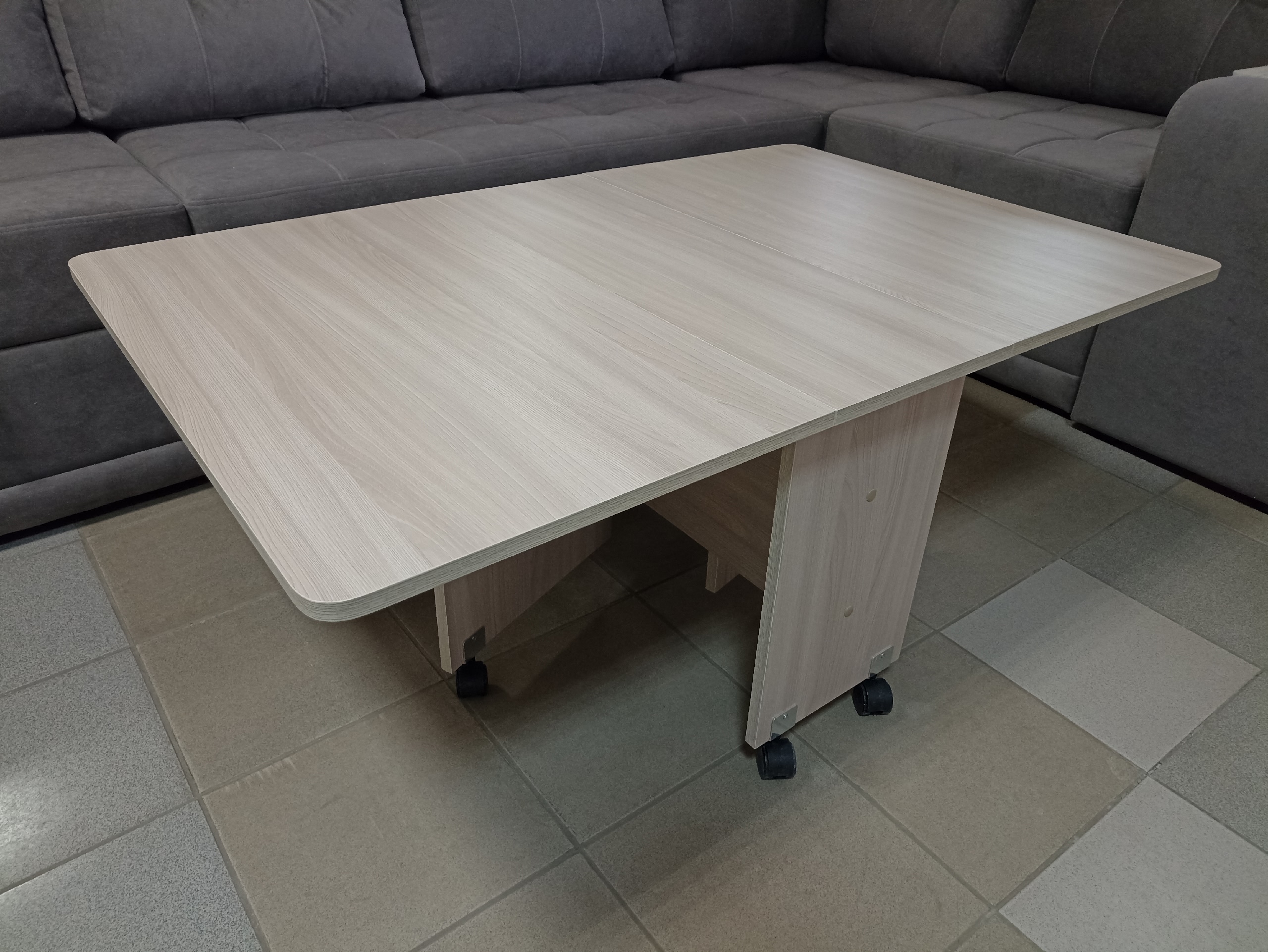 Диван угловой Квадро-2 с баром, с пуфиками и столиком в подлокотниках (Монако)